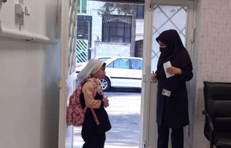 تحویل دانش آموزان از اولیا 2