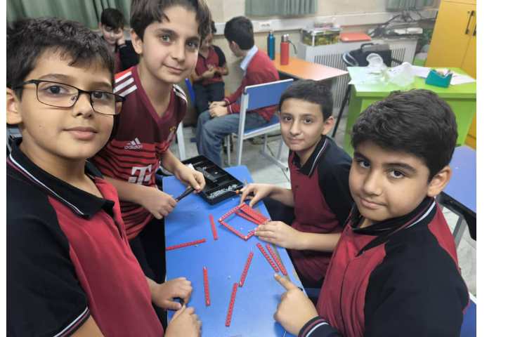 تحویل پک ها و ساخت سازه ی قاب عکس 1