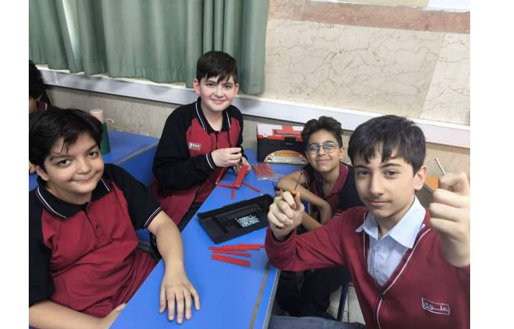 تحویل پک ها و ساخت سازه ی قاب عکس 2