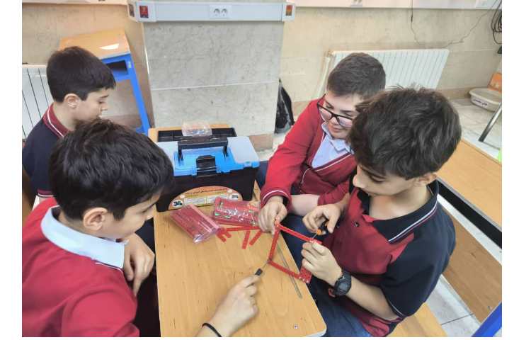 تحویل پک ها و ساخت سازه ی قاب عکس 4