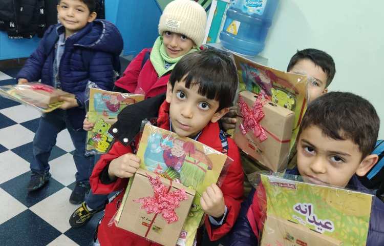 تحویل پک هدیه عیدانه 3