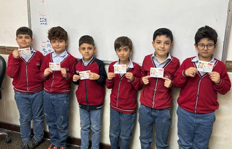 تحویل کارت امتیازِ کتاب داستان انگلیسی