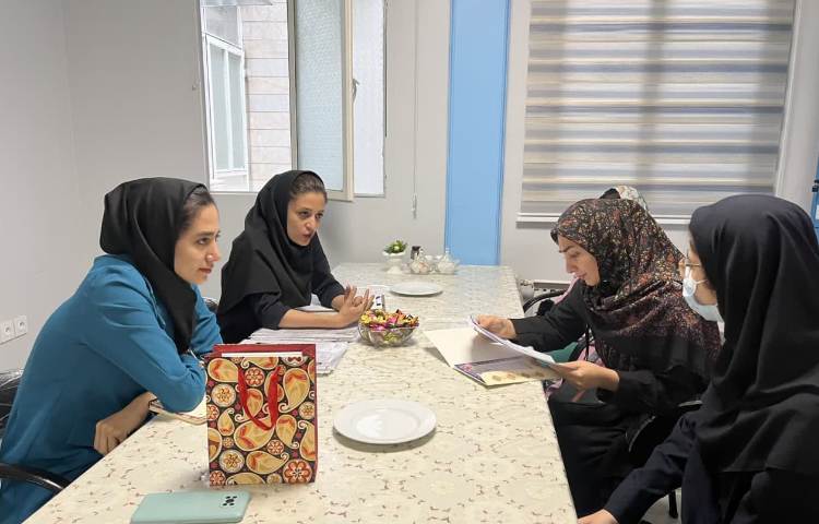 تحویل کارنامه نوبت دوم 5