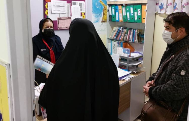 تحویل کارنامه نیمسال اول تحصیلی 1