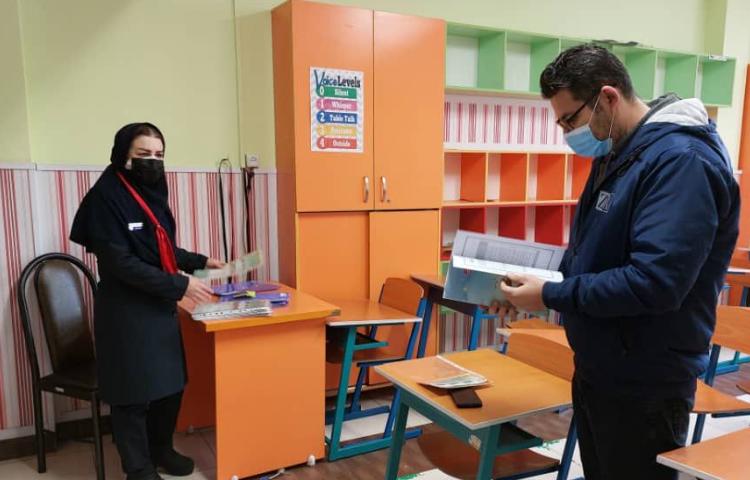 تحویل کارنامه نیمسال اول تحصیلی 9