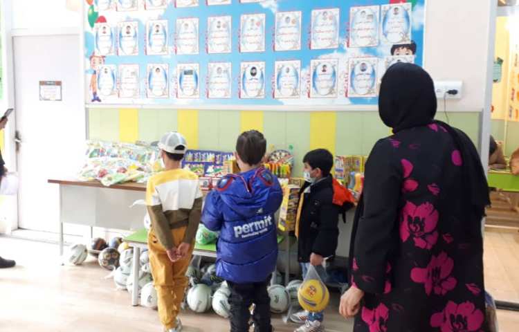 تحویل کارنامه های نوبت اول 8