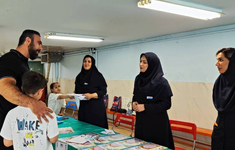 تحویل کارنامه ی نیم سال دوم و جشنواره ی جایزه ها 4