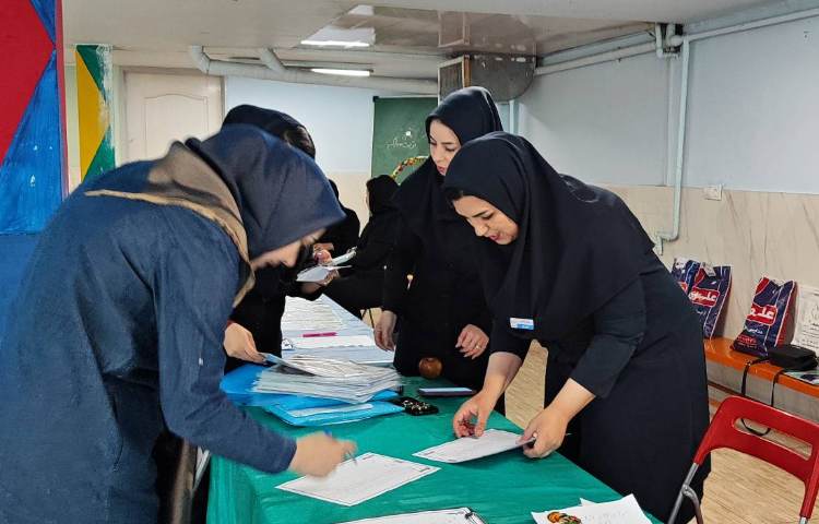 تحویل کارنامه ی نیم سال دوم و جشنواره ی جایزه ها 6