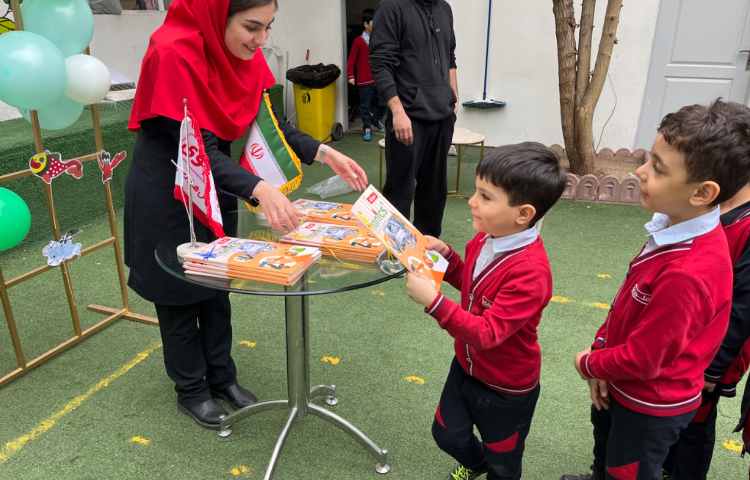 تحویل کتاب‌های ALV Phonics 2 3