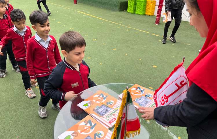 تحویل کتاب‌های ALV Phonics 2 4