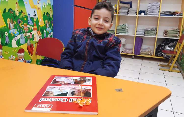 تحویل کتاب‌های Pencil Control 4