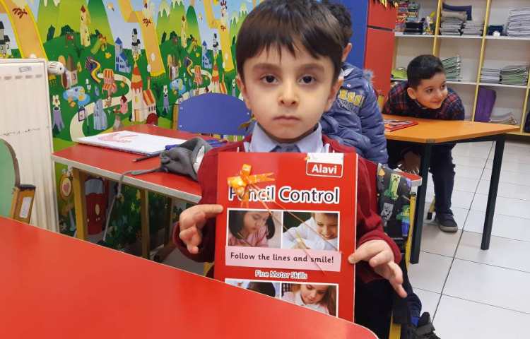 تحویل کتاب‌های Pencil Control