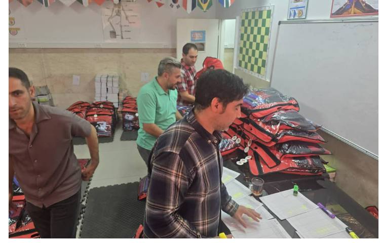 تحویل کتب، آماده سازی لباس فرم و مقدمات سال تحصیلی جدید 2