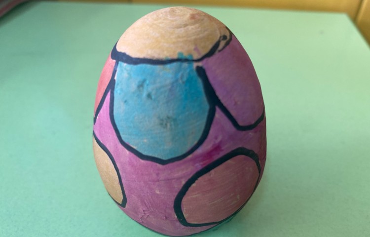 :تخم مرغ رنگی و زیبا نویسی 18