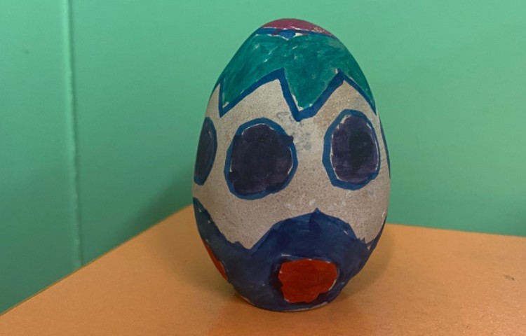 :تخم مرغ رنگی و زیبا نویسی 8
