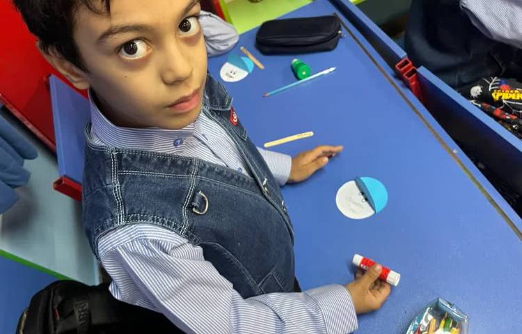 تدریس greetings با کاردستی 1