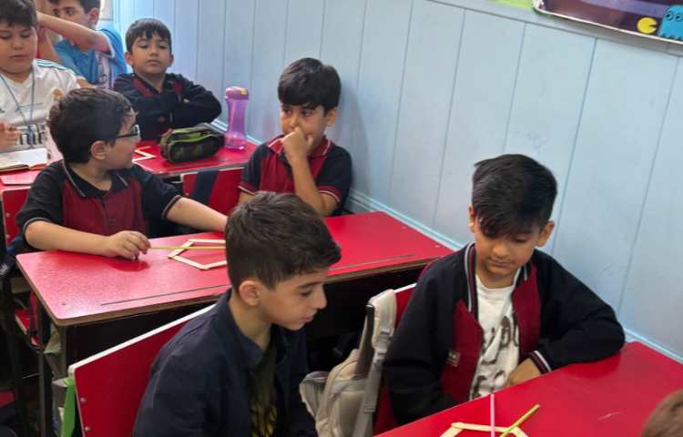 تدریس تقارن symmetry همراه با کاردستی 4