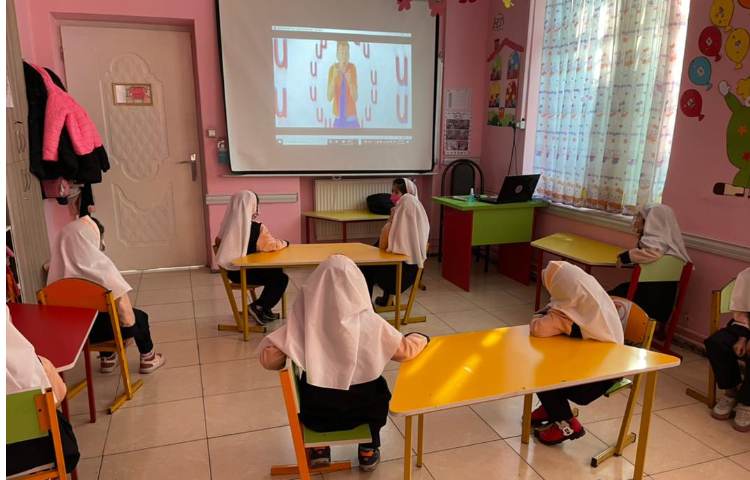 تدریس حرف Uu و لغات مرتبط 1