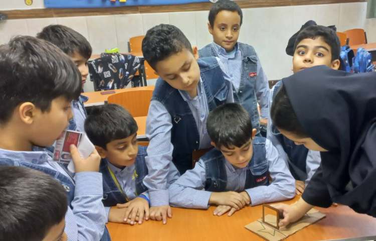 تدریس خط تقارن با آینه-General English 1