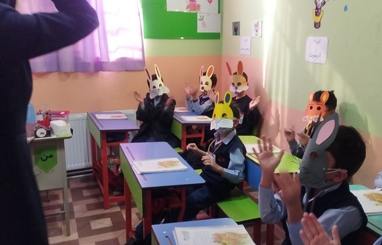 تدریس خلاق درس مدرسه خرگوش ها در پایه دوم 2