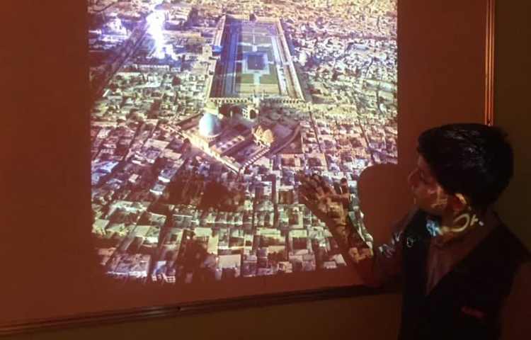 تدریس درس اصفهان با ارائه دانش آموز پایه ششم 3