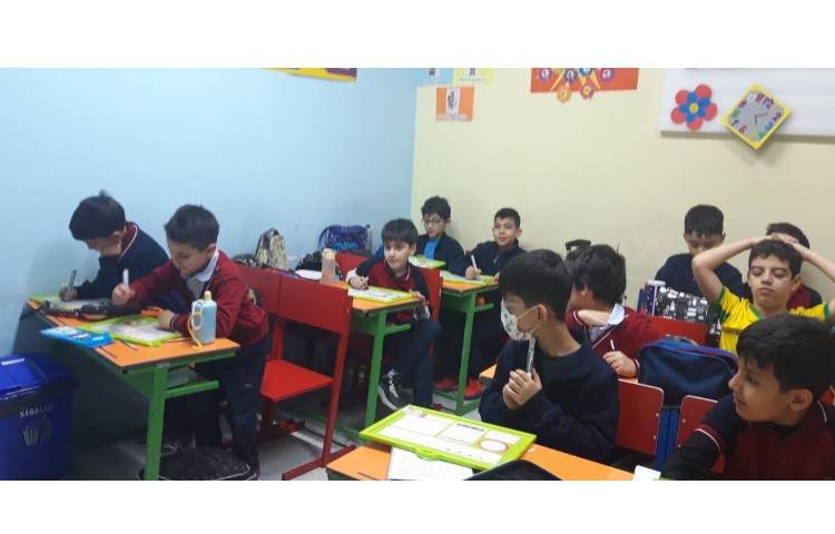 تدریس درس ریاضی و حل تمرینات 2