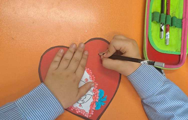 تدریس درس ر