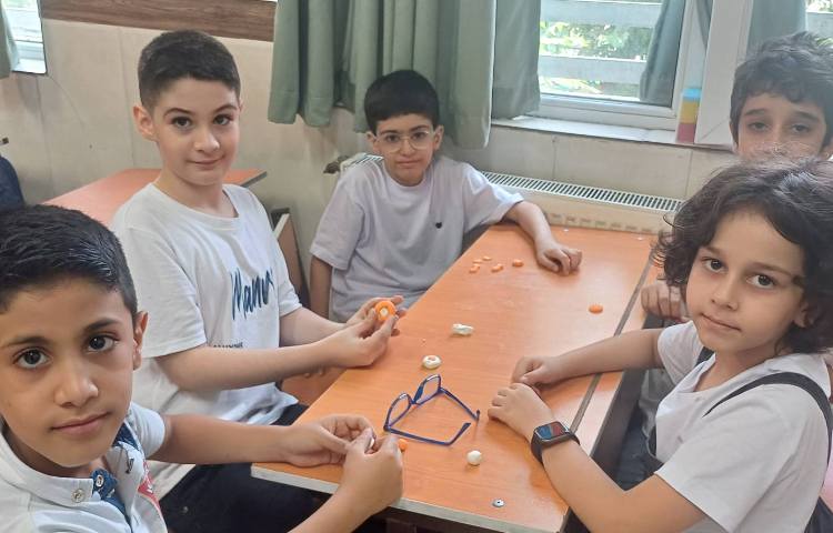 تدریس درس سلول علوم 3