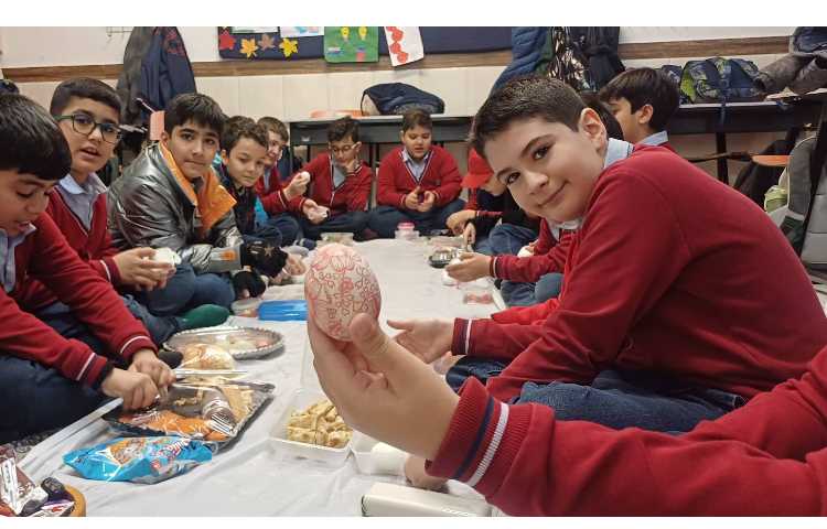 تدریس درس سلول ،همراه با صرف صبحانه در کلاس 2