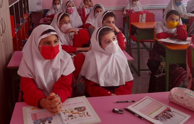 تدریس درس علوم 3