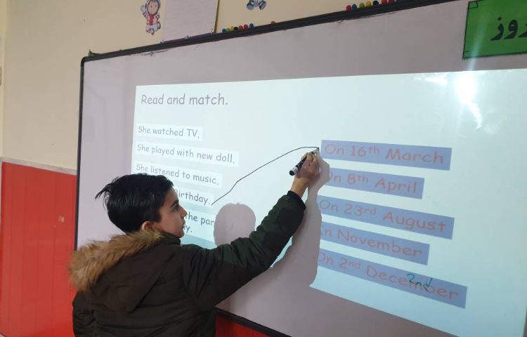 :تدریس روخوانی متن به همراه فعالیت های جانبی 5