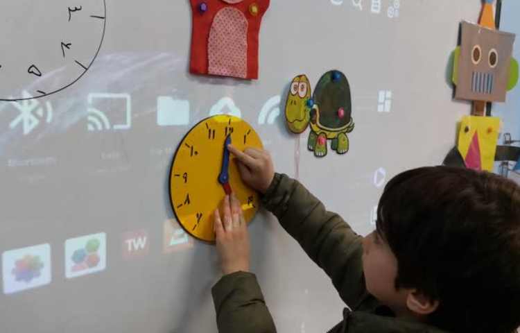 تدریس ساعت 8