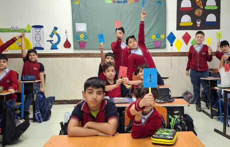 تدریس ستایش فارسی چهارم و مرور نقش علائم نگارشی 1