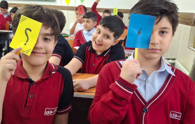 تدریس ستایش فارسی چهارم و مرور نقش علائم نگارشی 2