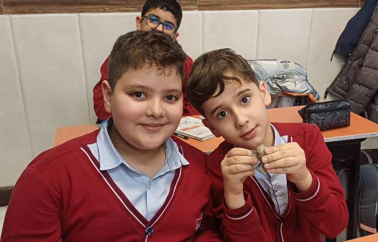 تدریس علوم اشنایی با سنگ ها 3