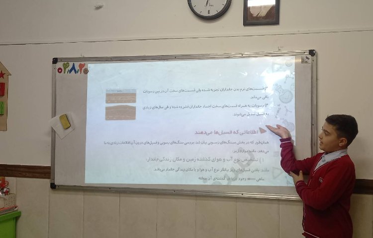 تدریس علوم توسط دانش‌آموزان طبق طرح معلم شو