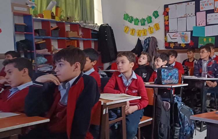 تدریس قسمتی از درس 8 علوم 4