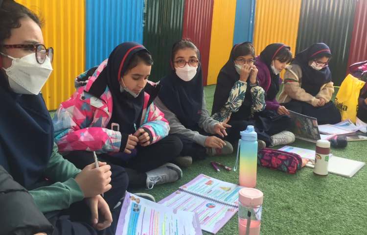 تدریس لایه های زمین در کلاس بدون دیوار 1