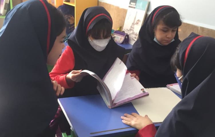 تدریس لایه های زمین در کلاس بدون دیوار 2