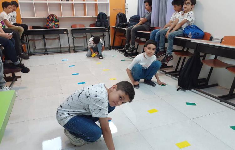 تدریس مبحث احتمال در قالب بازی در کلاس انجام شد 2