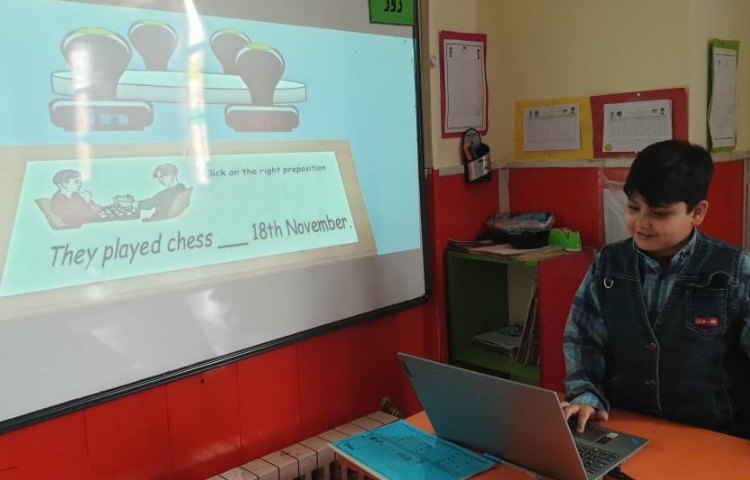 :تدریس مبحث writing با محوریت حروف اضافه 8