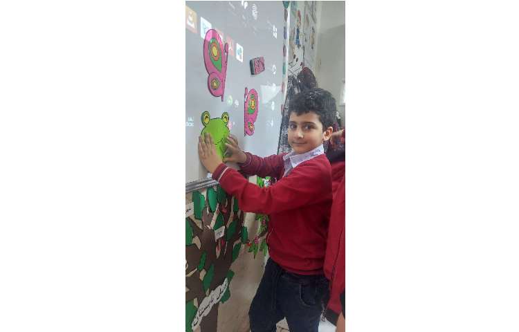 تدریس مبحث تقارن و مرور الگوها با ابزار 4