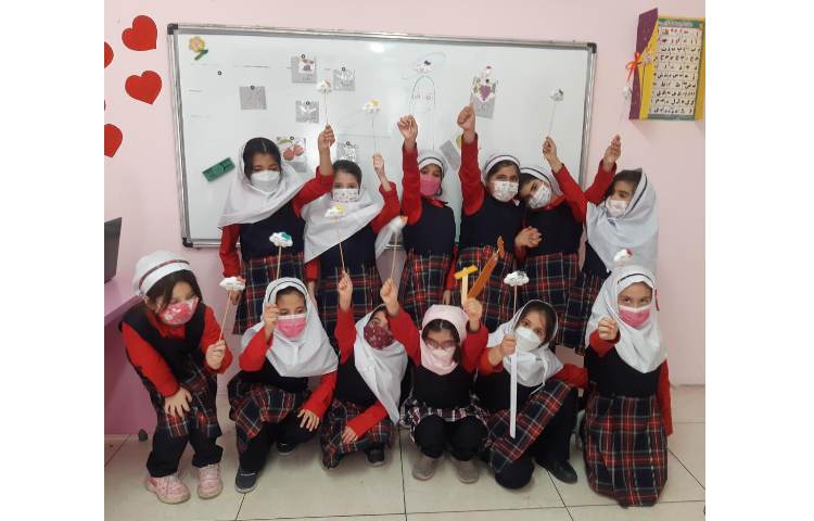 تدریس نشانه( اَ ) کلاس رز 3 خانم یگانه آیینه