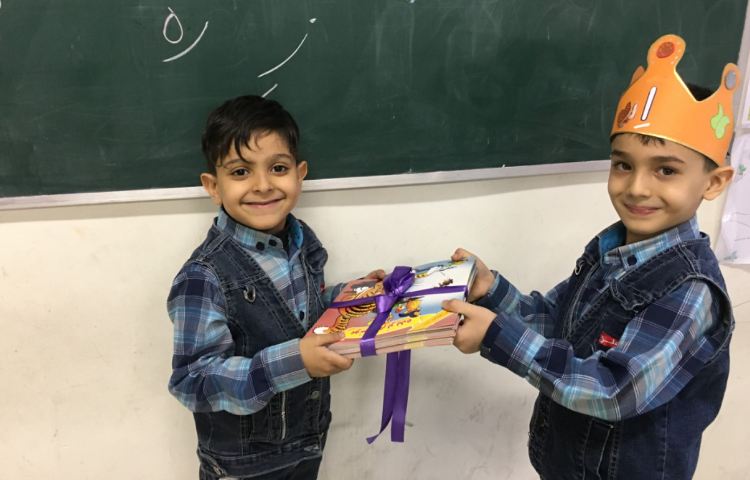 تدریس نشانه اِ 4