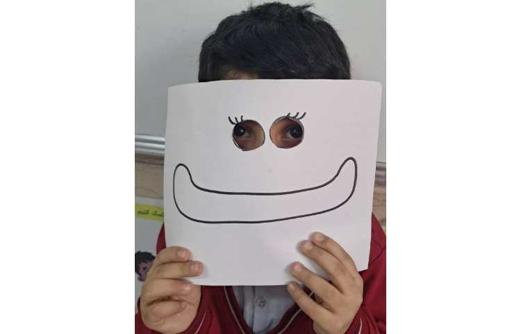 تدریس نشانه ت و تثبیت نقطه ها در بالای نشانه 5