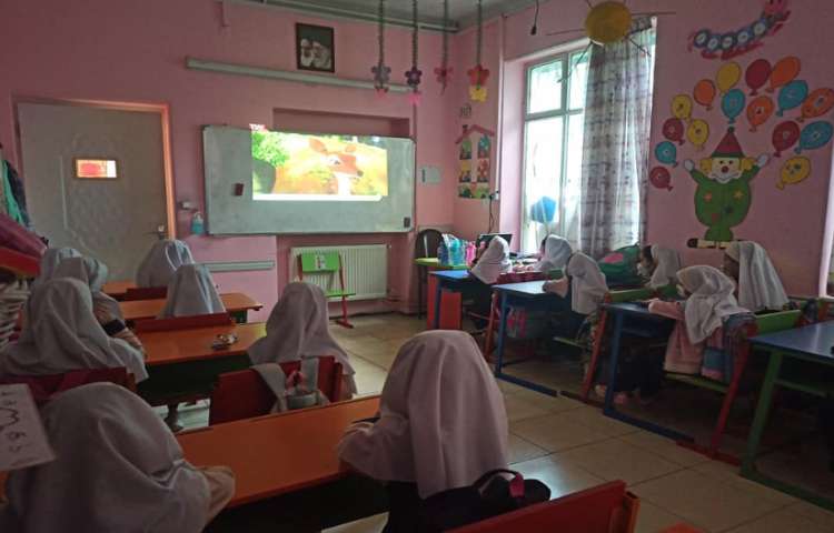 تدریس نشانه (ض ) همراه با پخش کارتون ضامن آهو