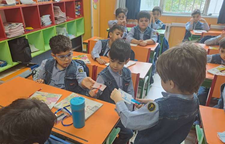 تدریس نشانه م