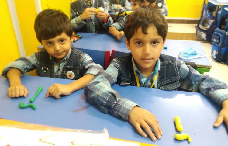 :تدریس نشانه ها و تثبیت یادگیری نشانه آ اول و ا آخر، کلاس پرتقال 2