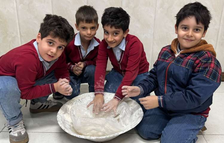 تدریس نشانه‌ی (تشدید) با اجرای نمایش 3