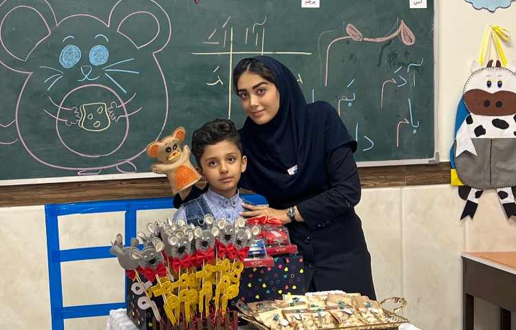 تدریس نشانه‌ی (میم) توسط موش موشی 4